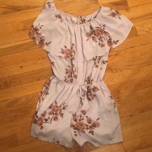 Women’s romper size small worn once